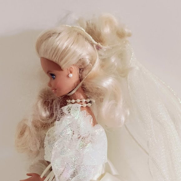 Barbie Doll in White Wedding Dress - Picture 7 of 7